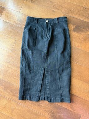 Monk and Lou Black Front-Slit Pencil Skirt